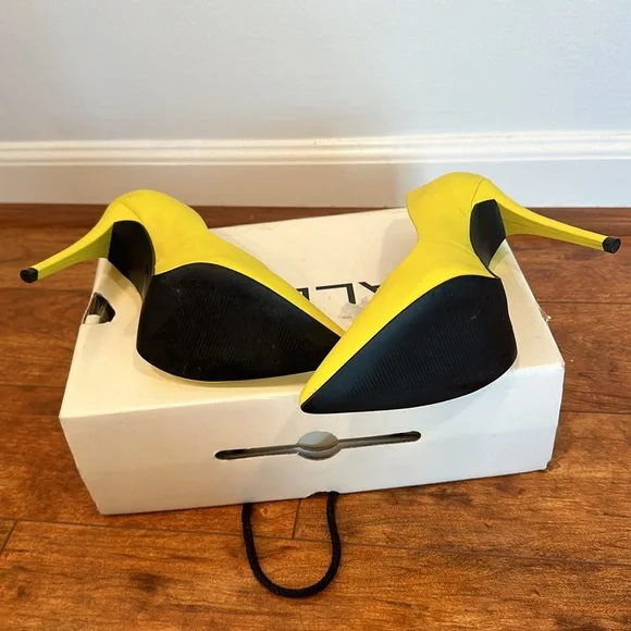 Aldo Forquer heels worn only once. - Picture 3 of 3